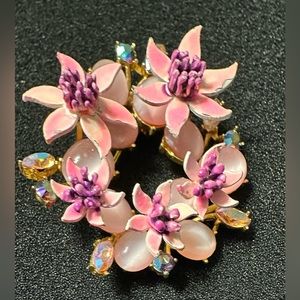 Vintage 1950s broach